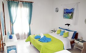 Paraskevi Apartments